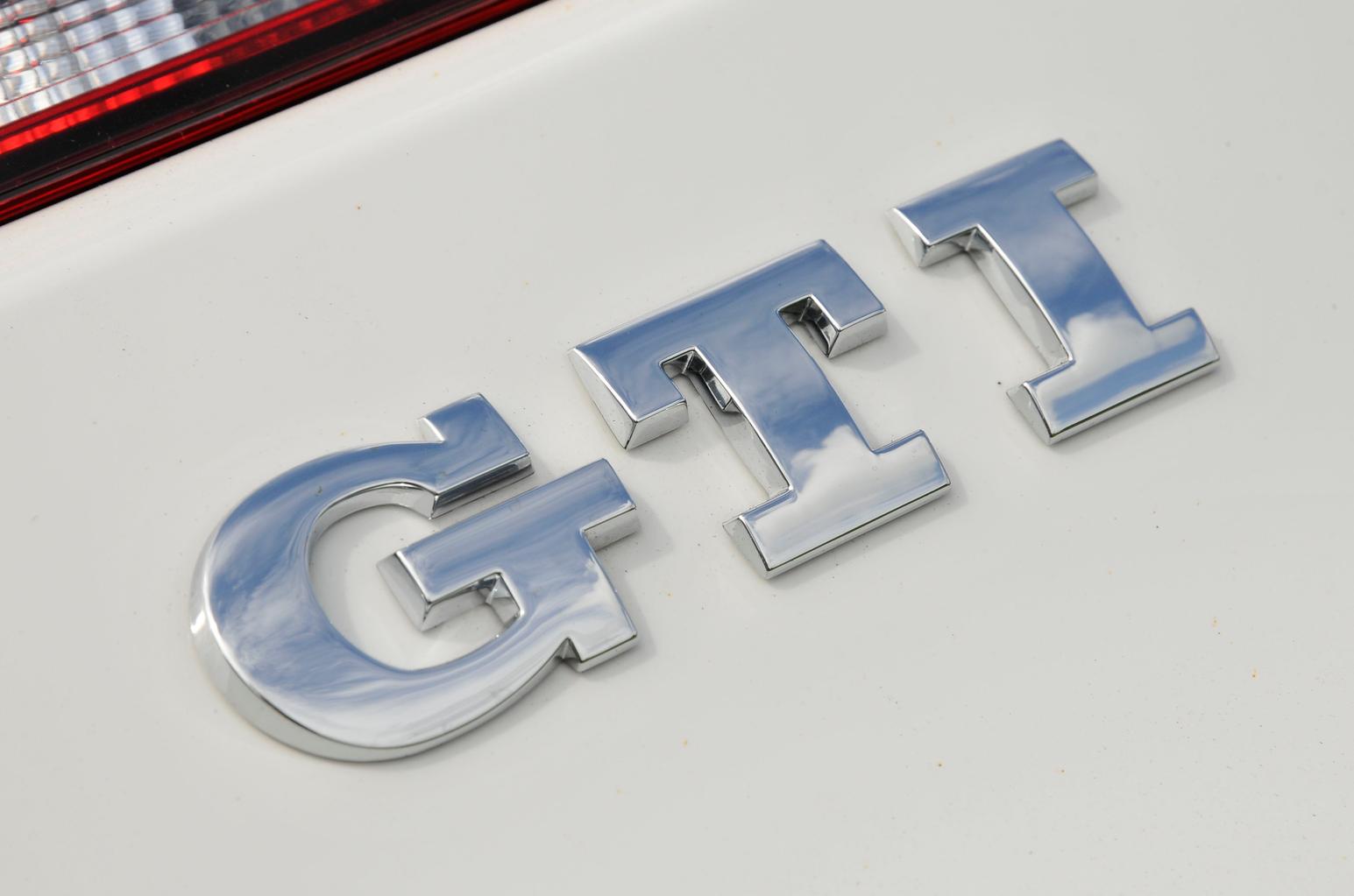Used test – hot hatches: Ford Focus ST vs Volkswagen Golf GTI