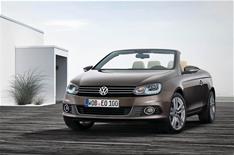 VW unveils new-look Eos convertible