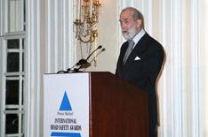 Auto industry given safety award