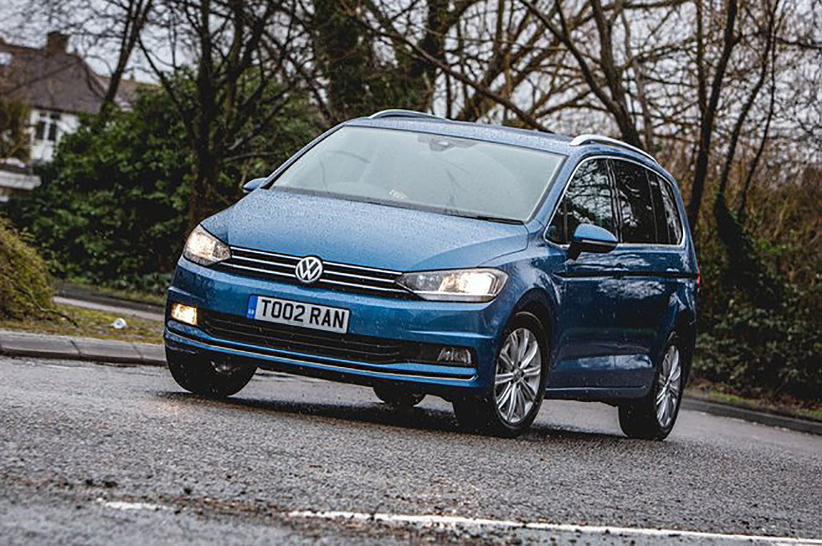 Volkswagen Touran front