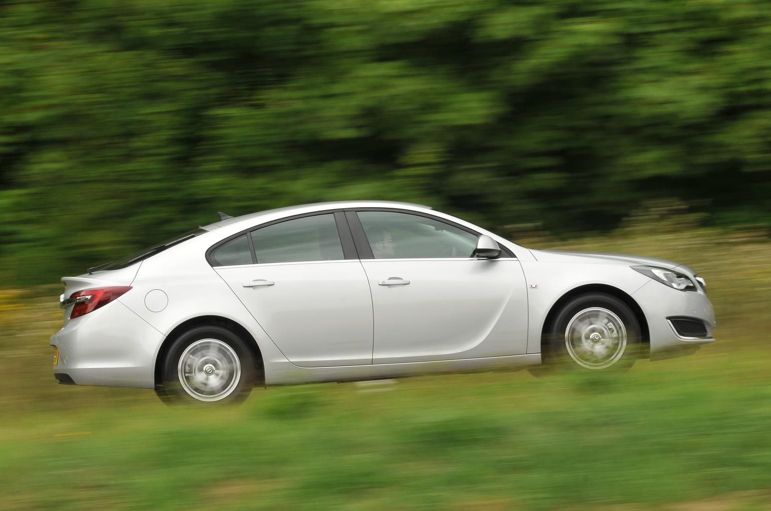 Vauxhall Insignia Hatchback (08 - 17)