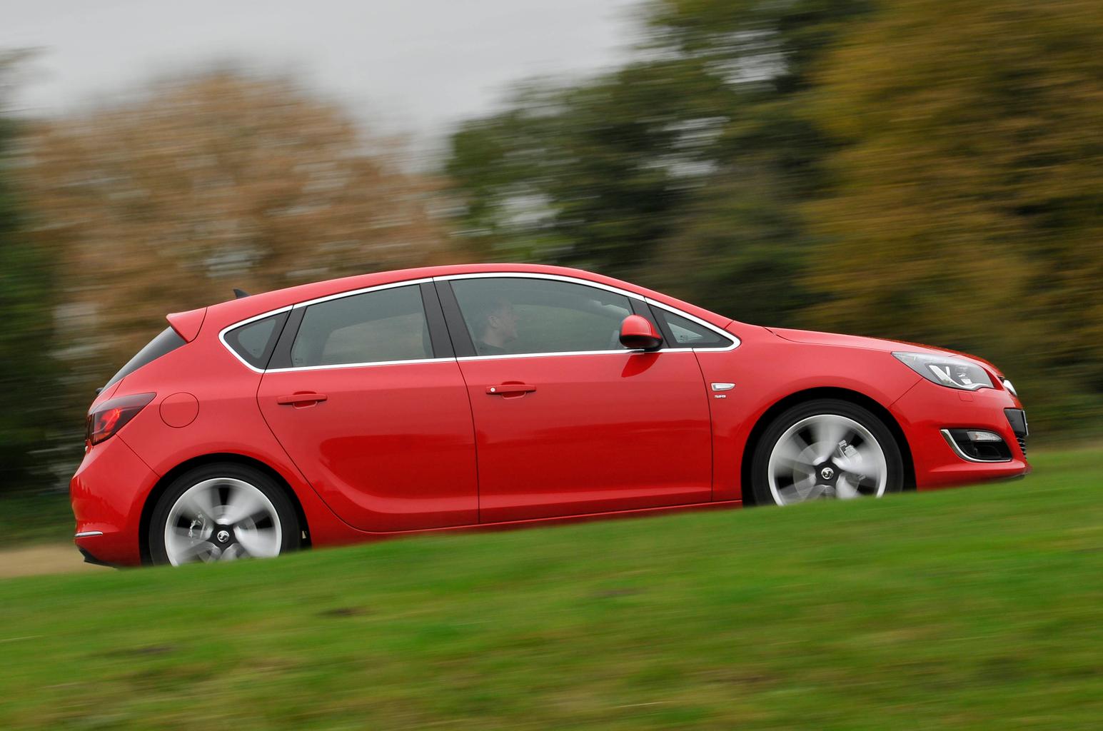 Vauxhall Astra (09 - 15)