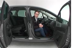 Vauxhall Meriva on video