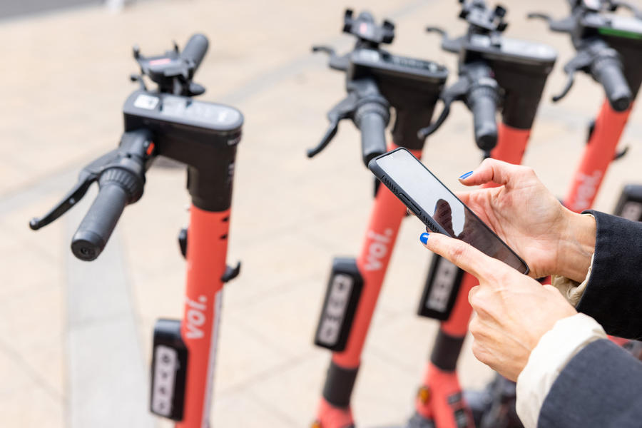 E-scooter smartphone app rental