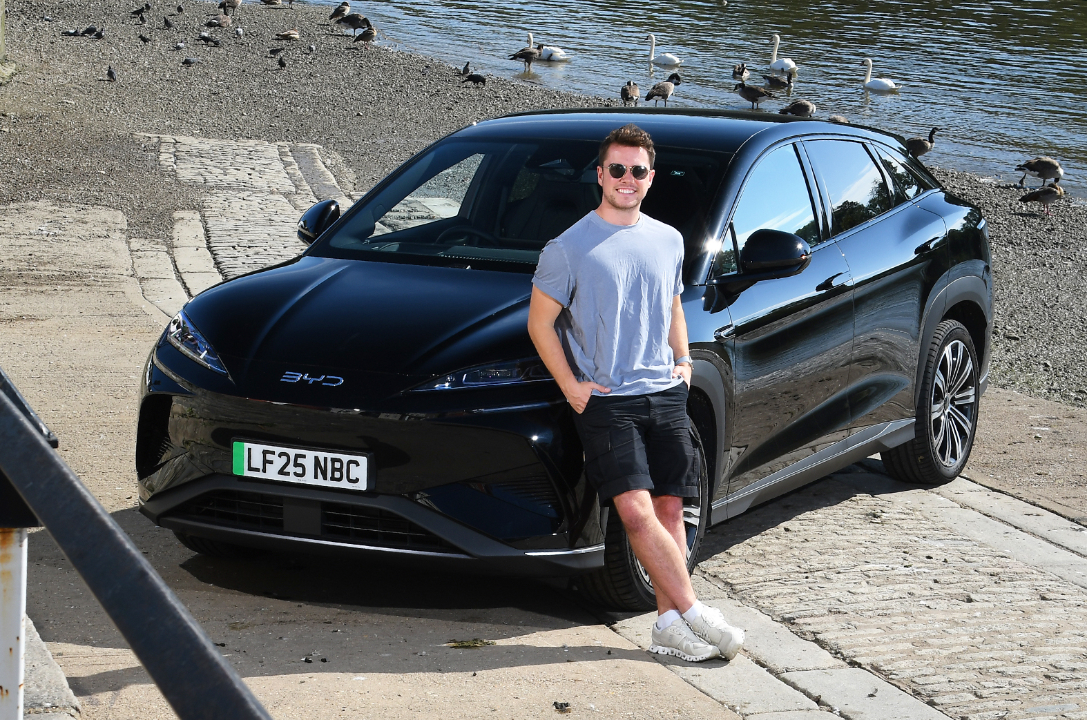 BYD Sealion 7 LT header