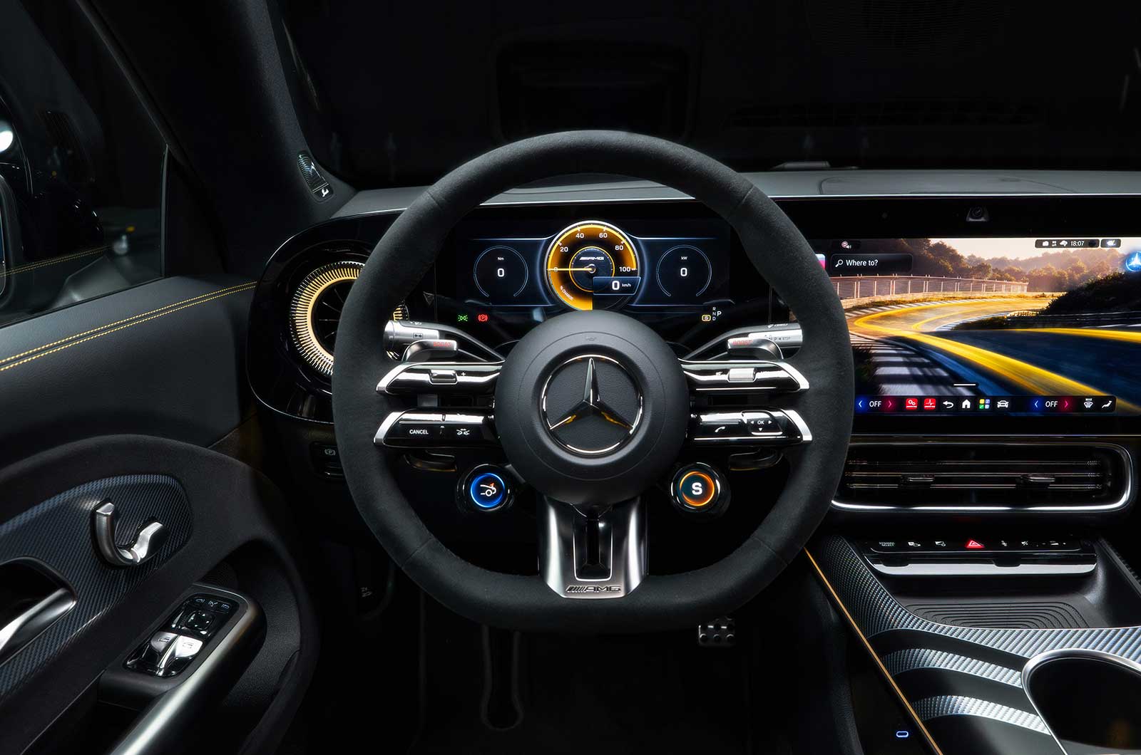 Mercedes-AMG CLA 45 interior