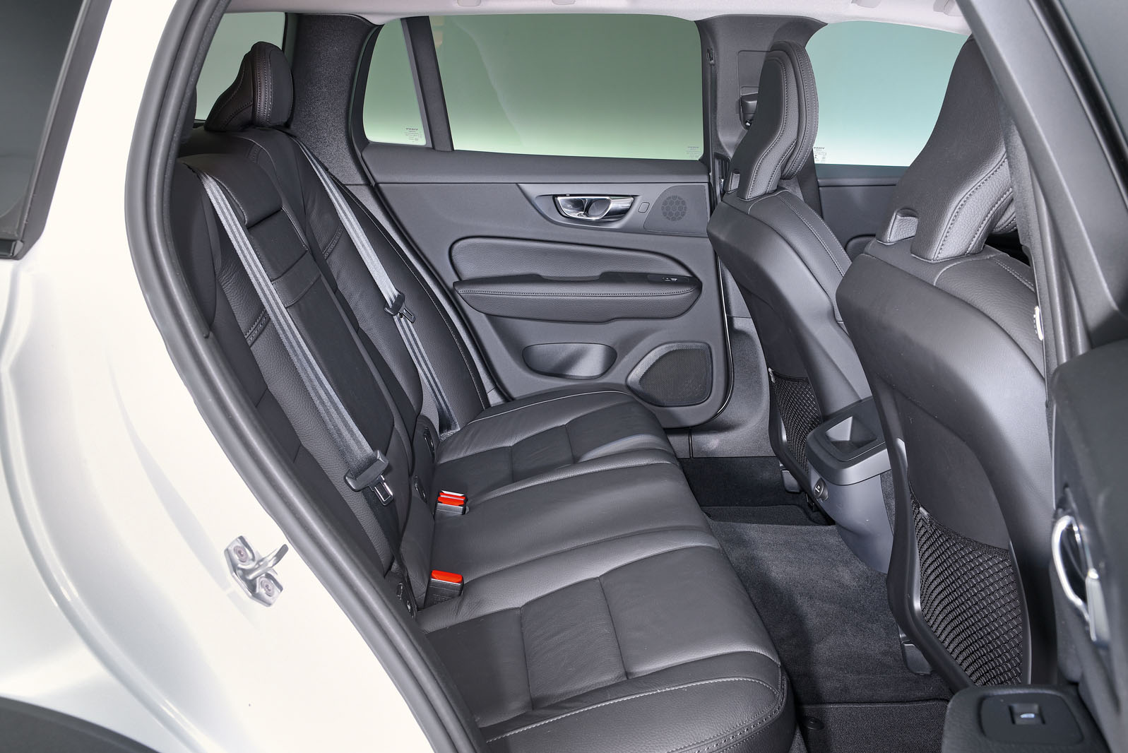 Volvo V60 rear seats