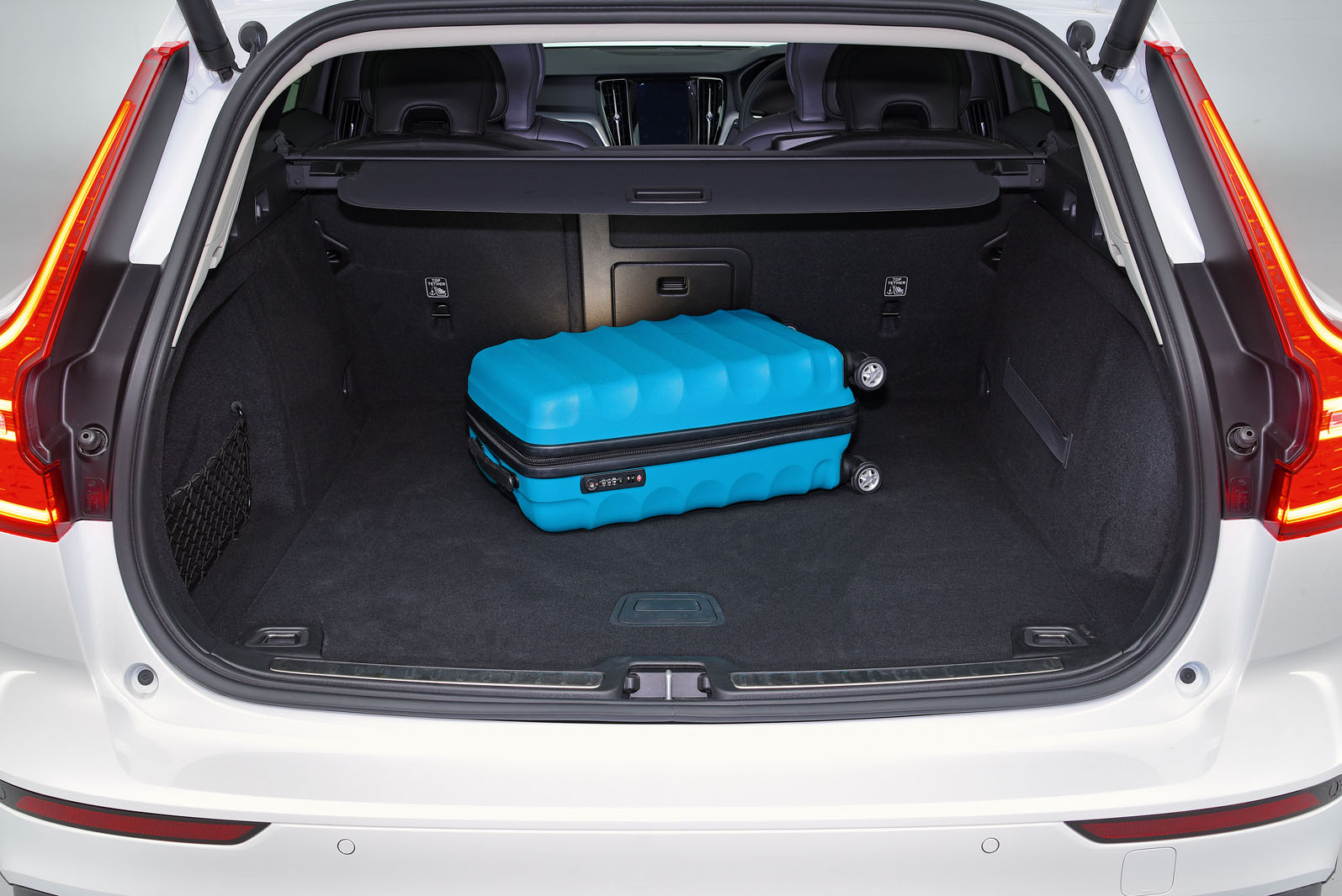 Volvo V60 boot