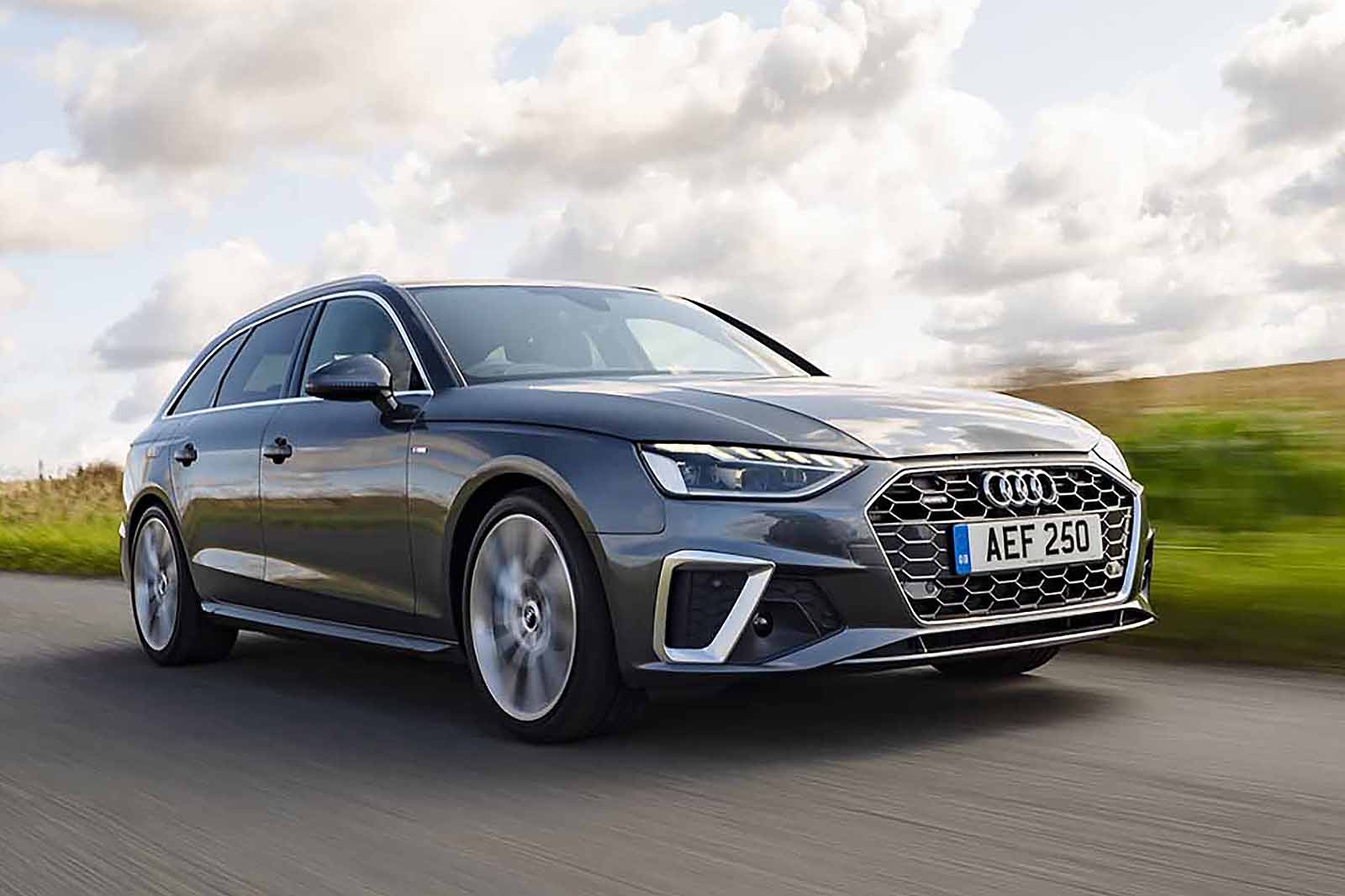 Audi A4 Avant 2021 front right tracking