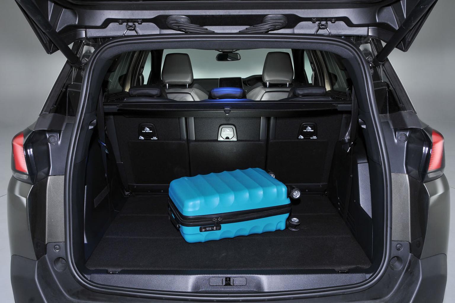 New Kia Sorento & Volkswagen Tiguan Allspace vs Peugeot 5008