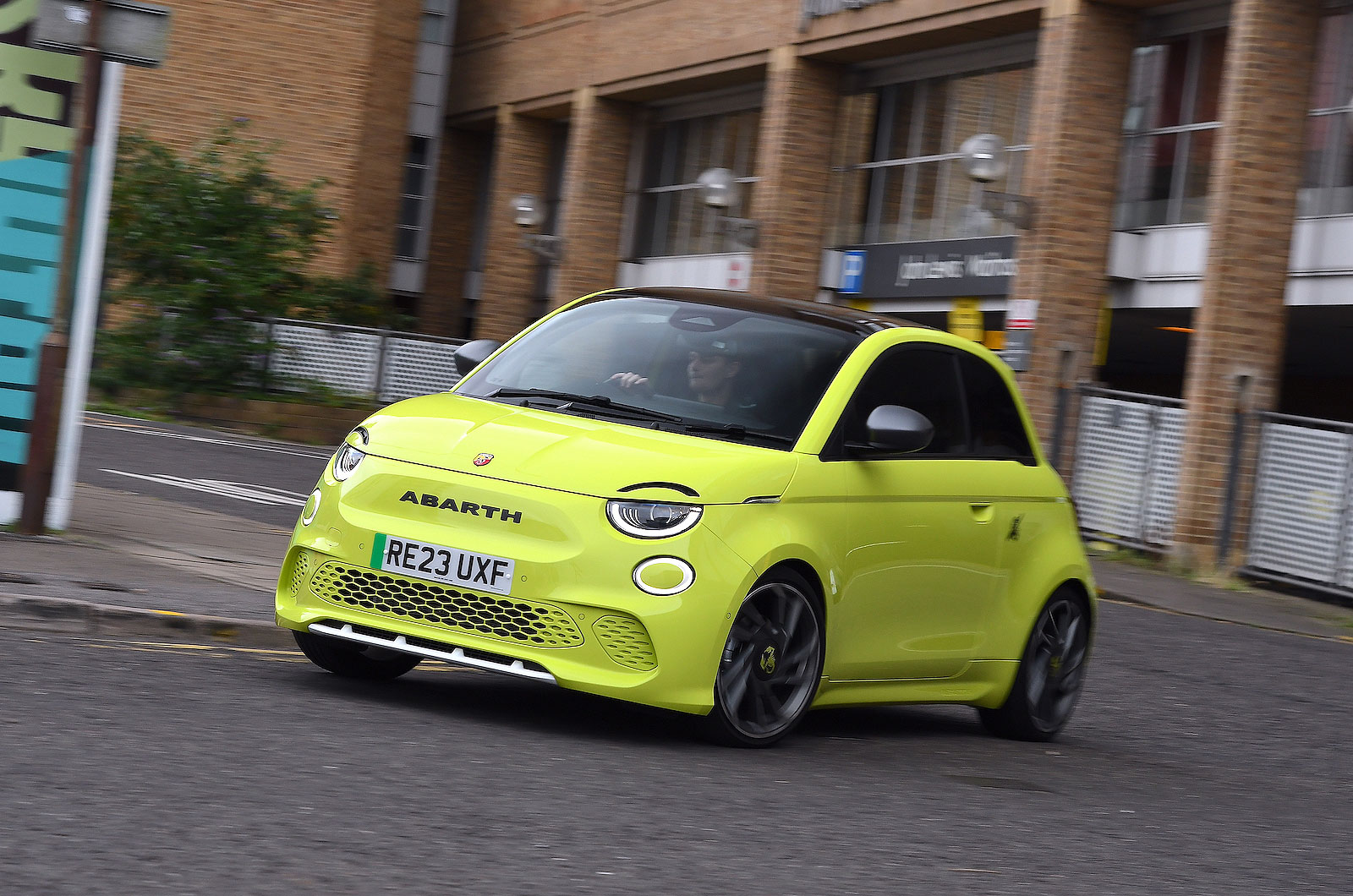 Abarth 500e front cornering