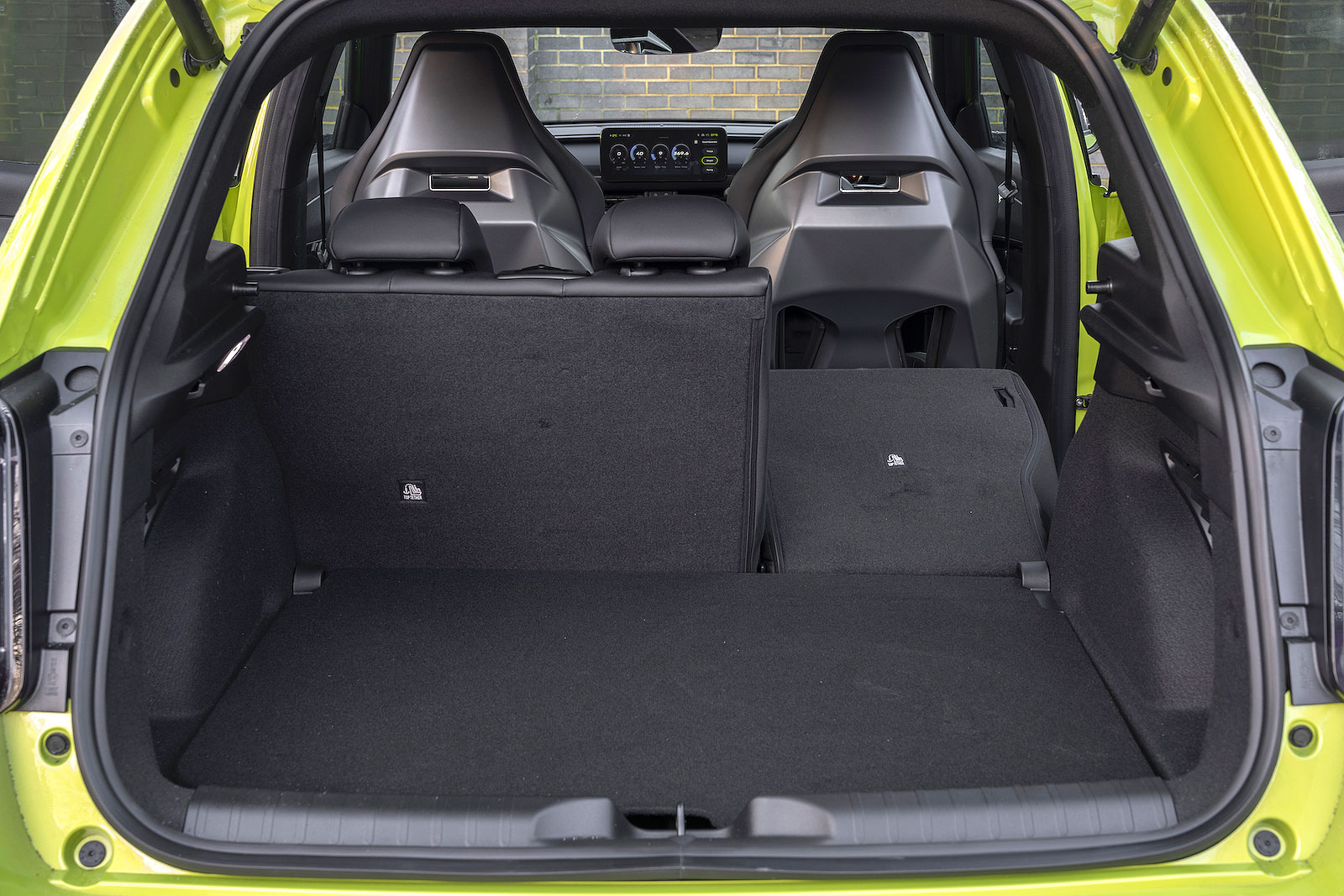 Abarth 600e boot