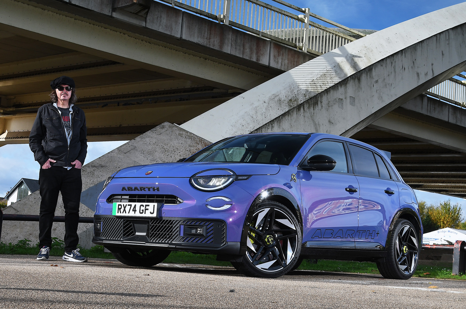 abarth_600e_lt_header