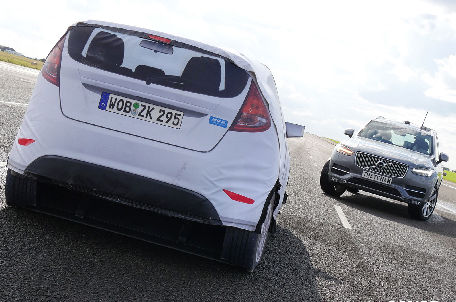 AEB crash test