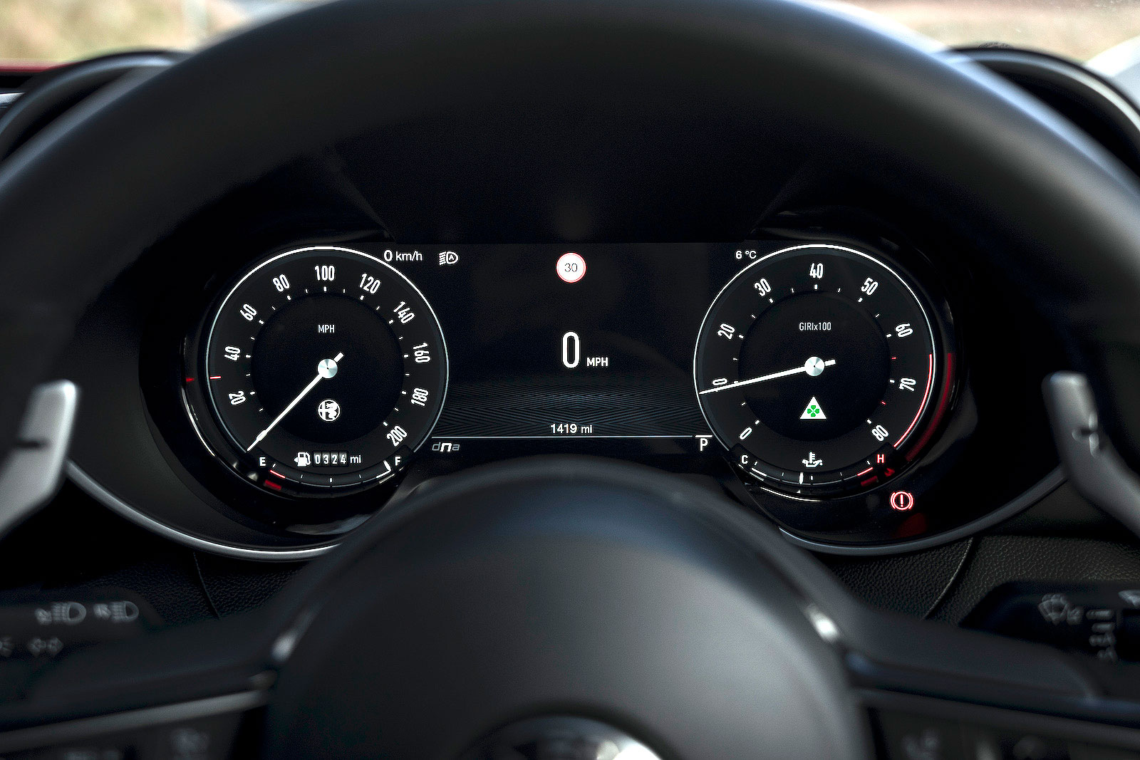 Alfa Romeo Giulia Quadrifoglio interior driver display