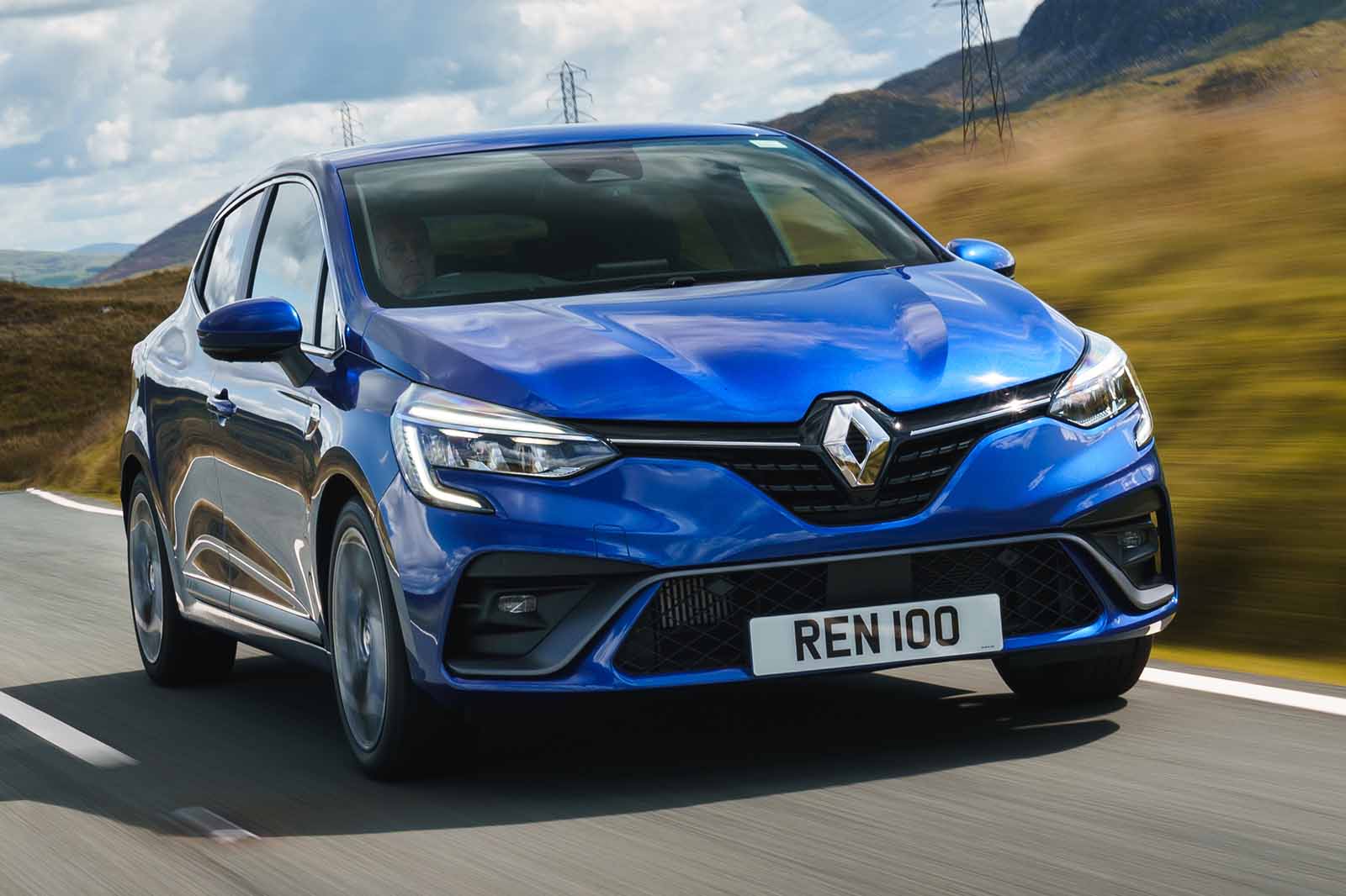 Renault Clio 2019 RHD front cornering