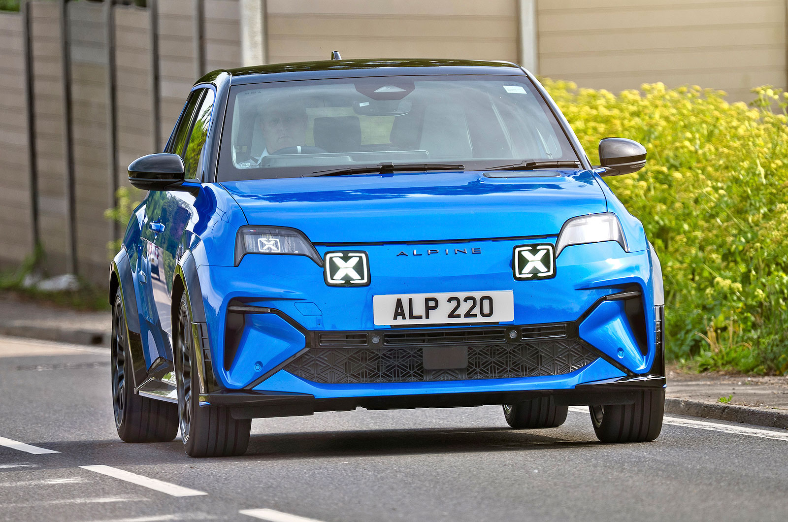 Alpine A290 front driving