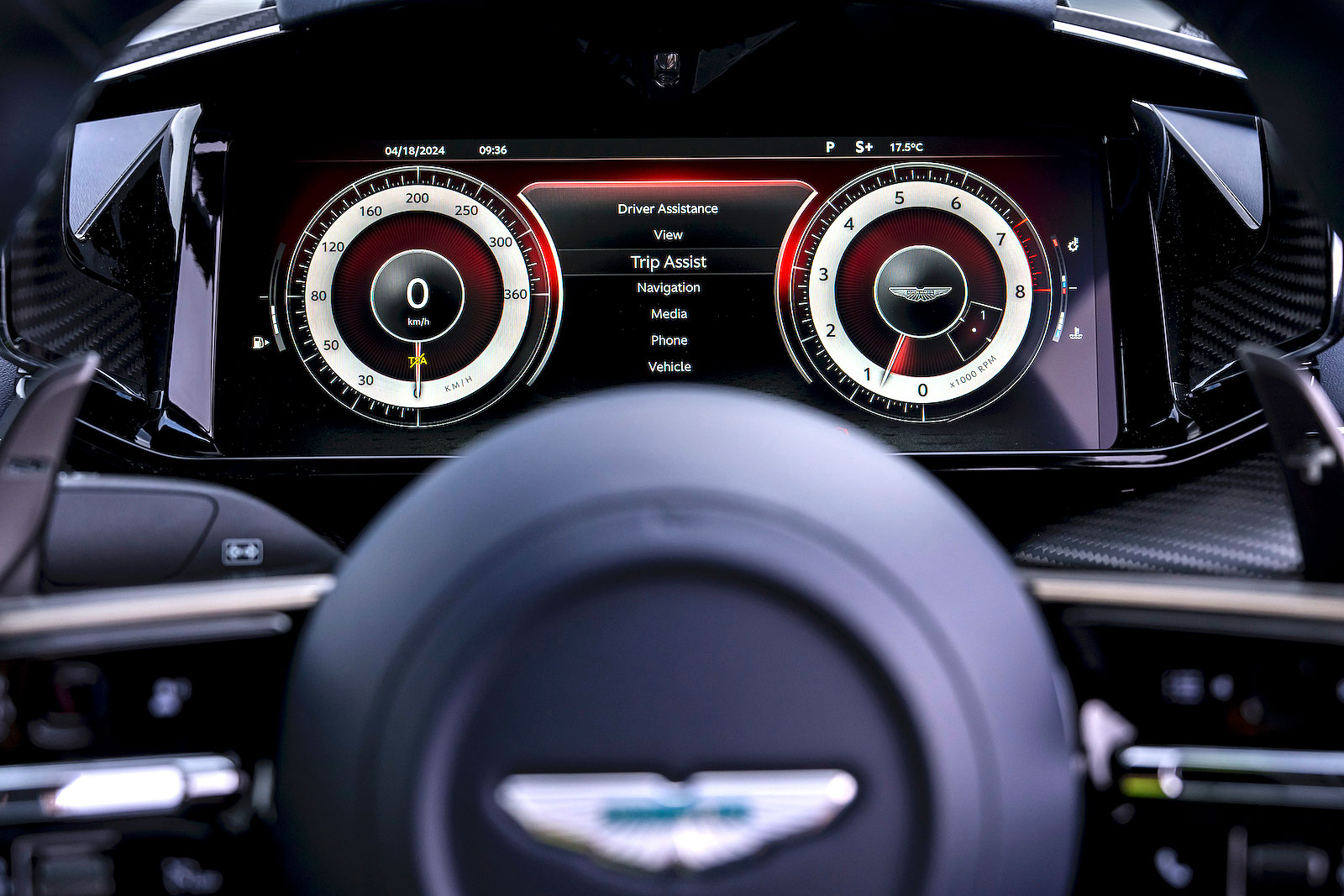 Aston Martin Vantage driver display
