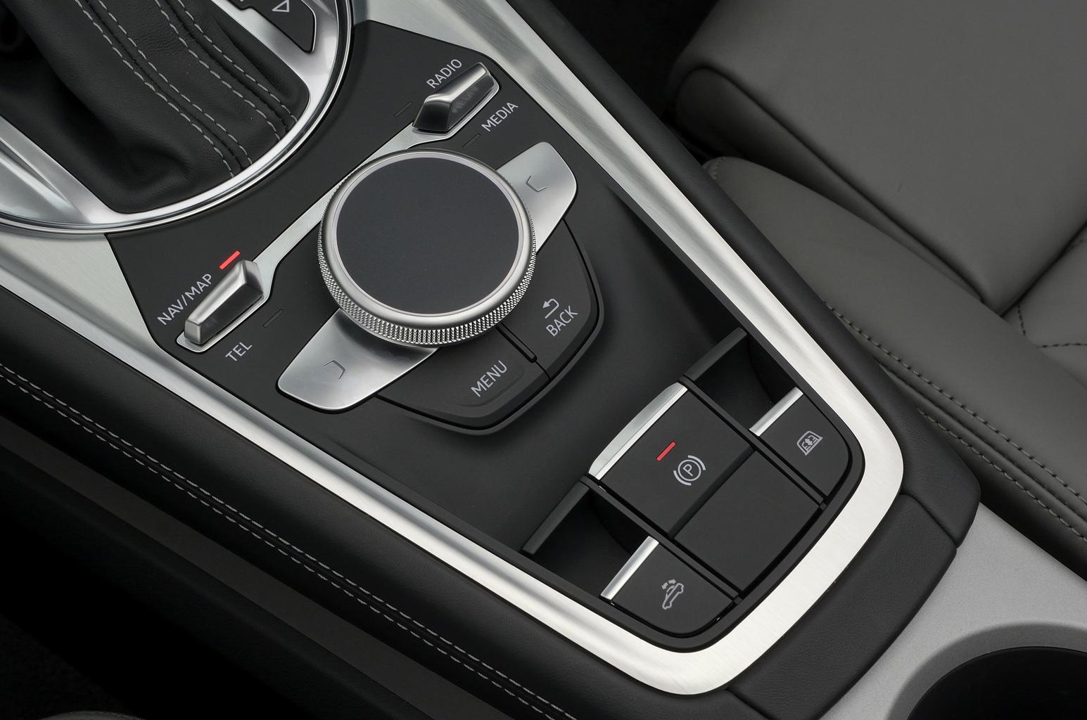 Used Audi TT Roadster 2015-2023 centre console