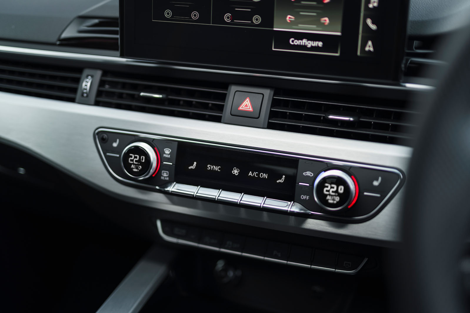 Audi A5 Coupe 2020 RHD centre console