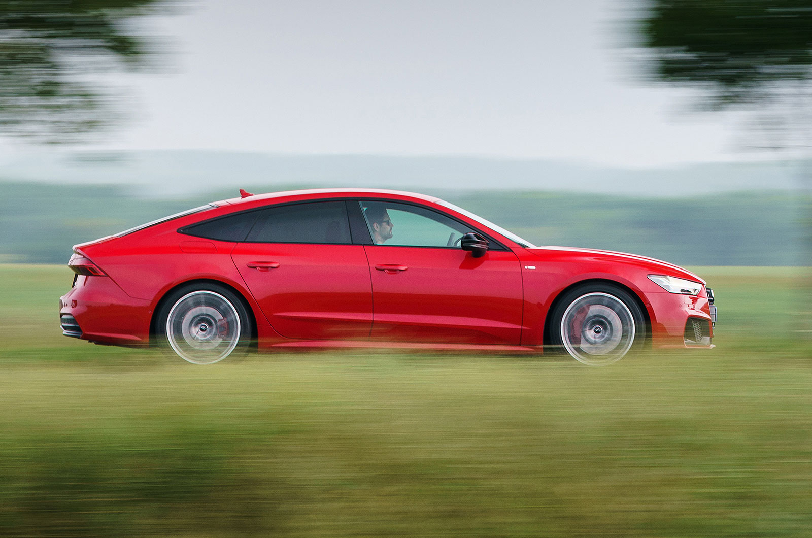 Audi A7 right tracking