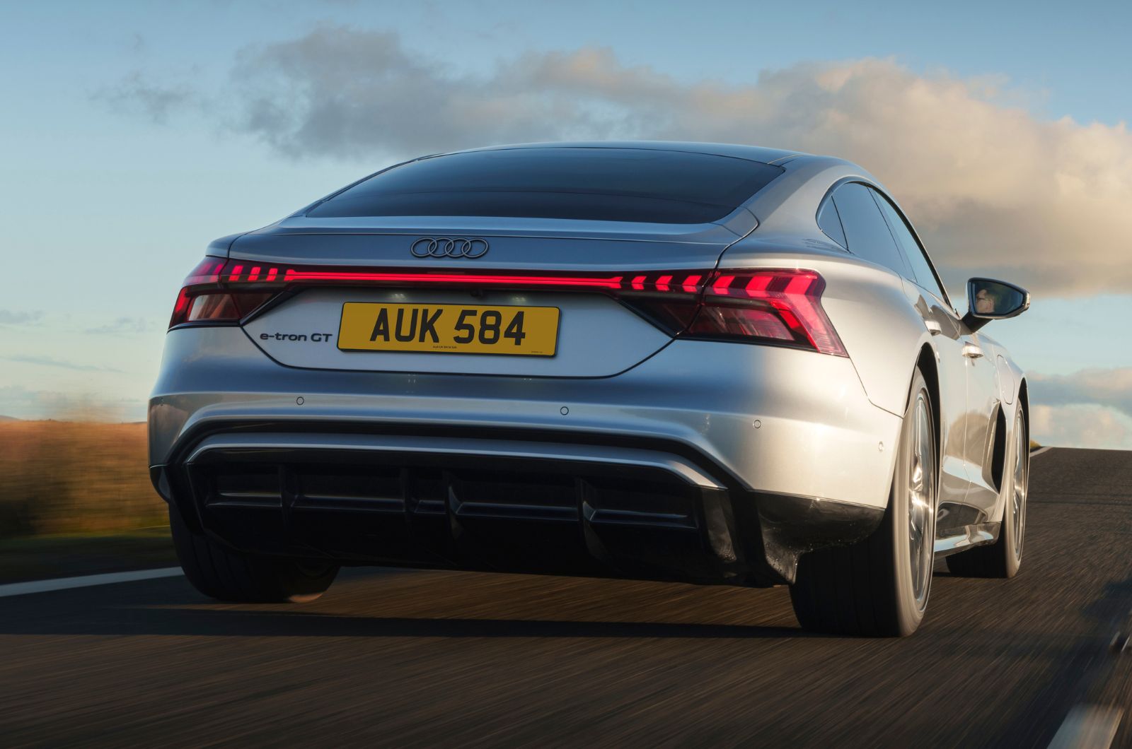 Audi E-tron GT rear dynamic