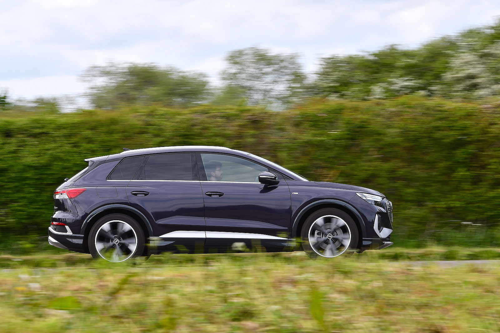 Used Audi Q4 e-tron 2021-present right driving