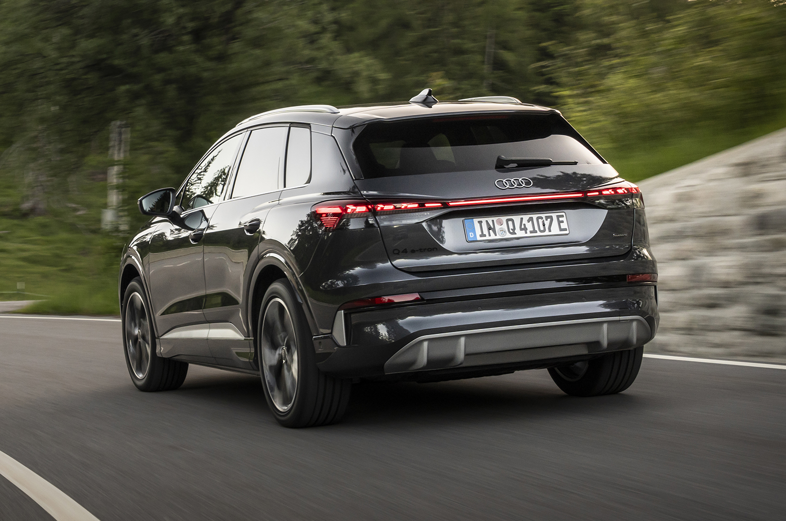 Audi Q4 e-tron rear cornering