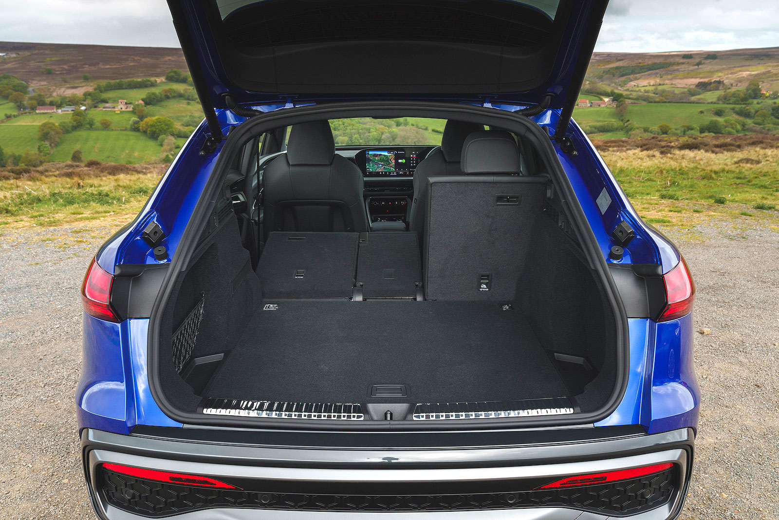 Audi Q5 Sportback boot