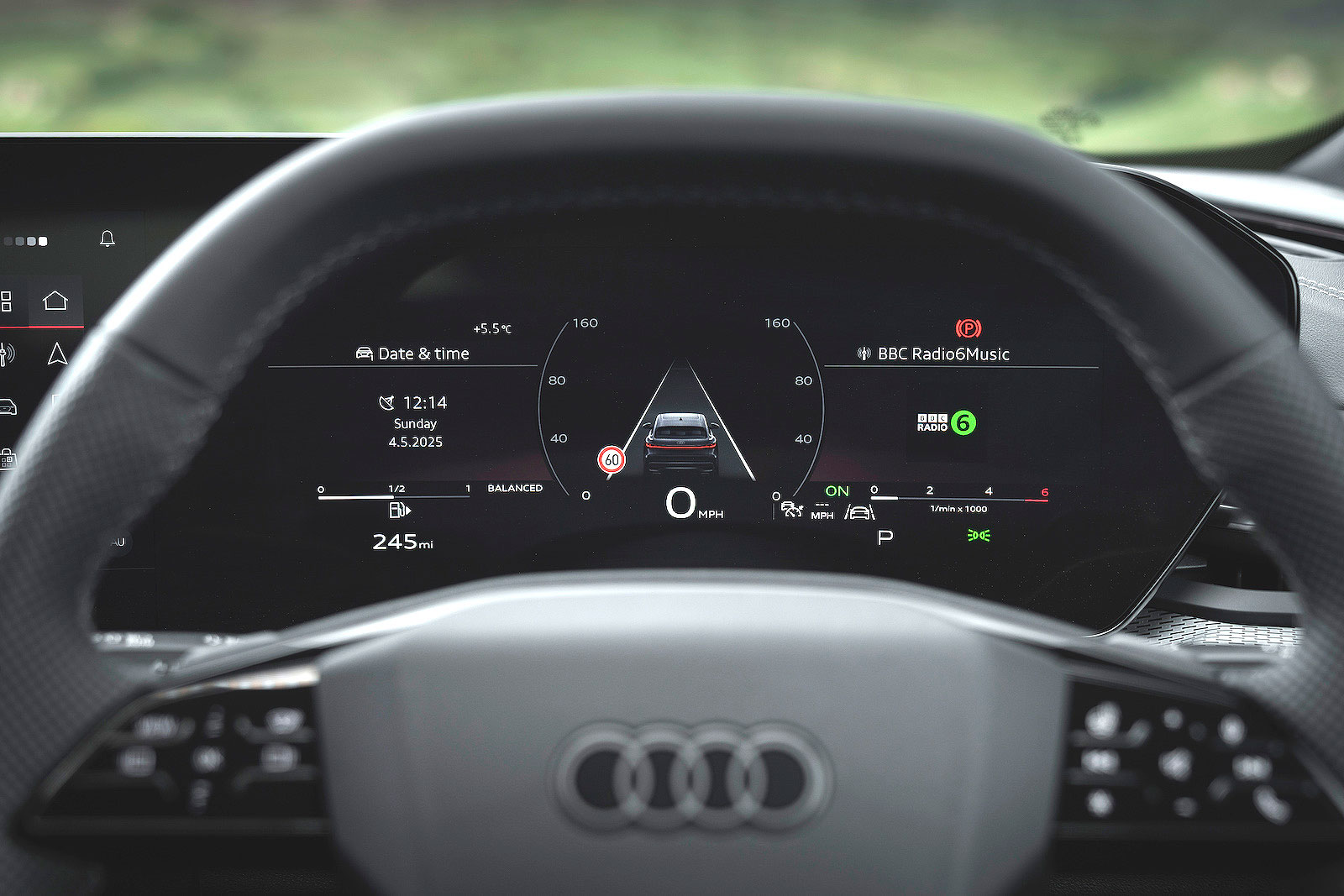 Audi Q5 Sportback driver display