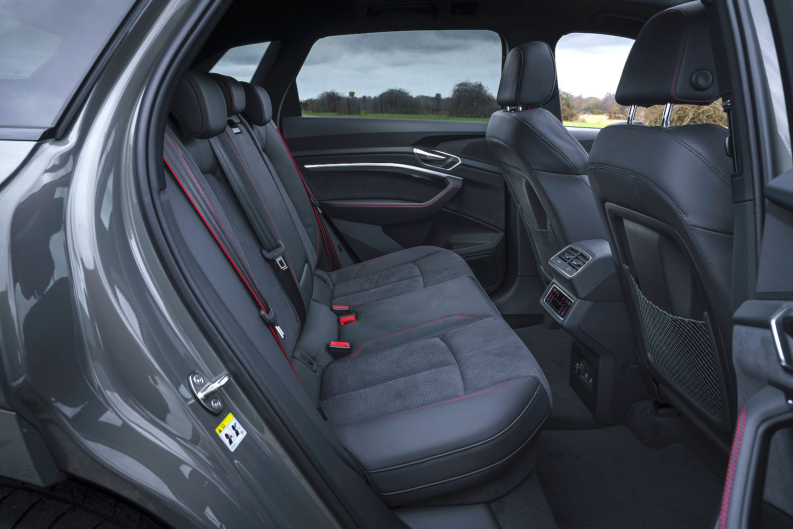 Audi Q8 Sportback e-tron interior back seats