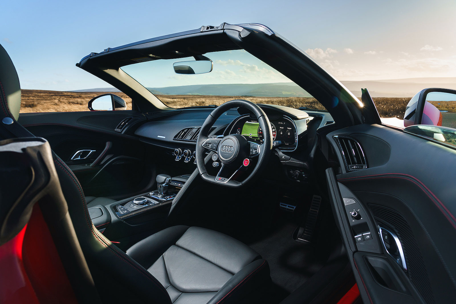 Audi R8 Spyder 2022 interior dashboard