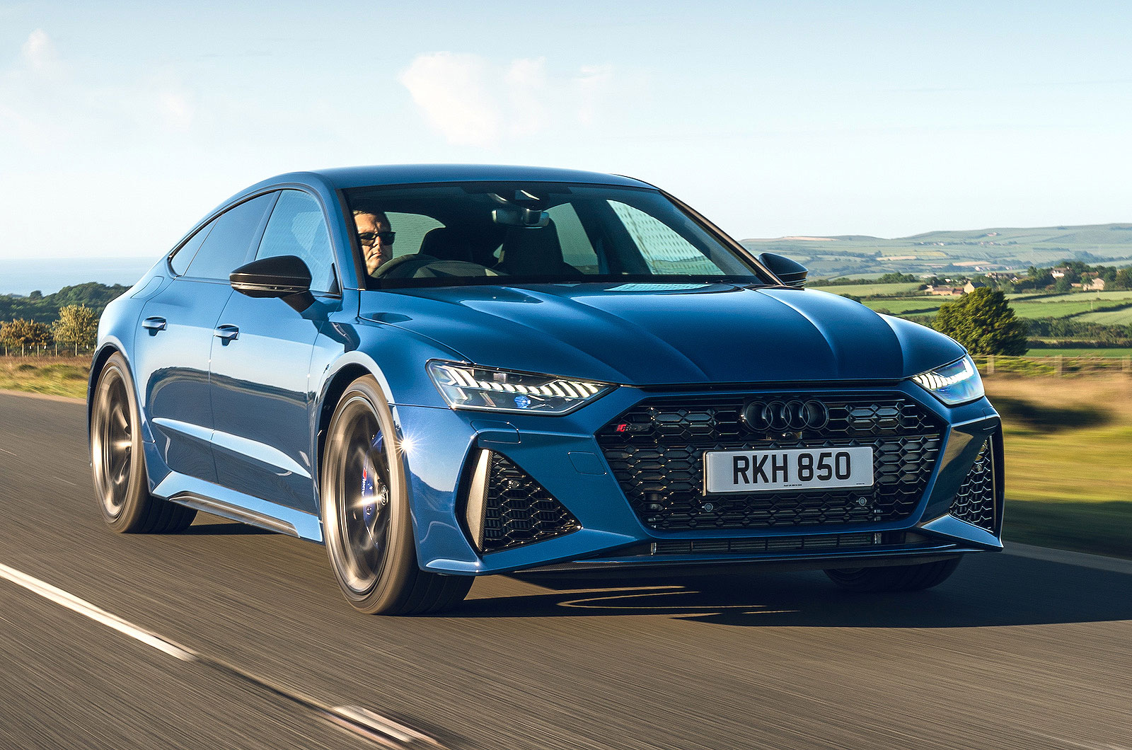 Audi RS7 Performance front right driving