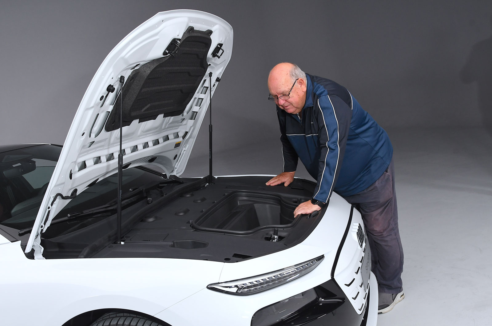 Audi-S6-e-tron-Reader-test-team-nigel