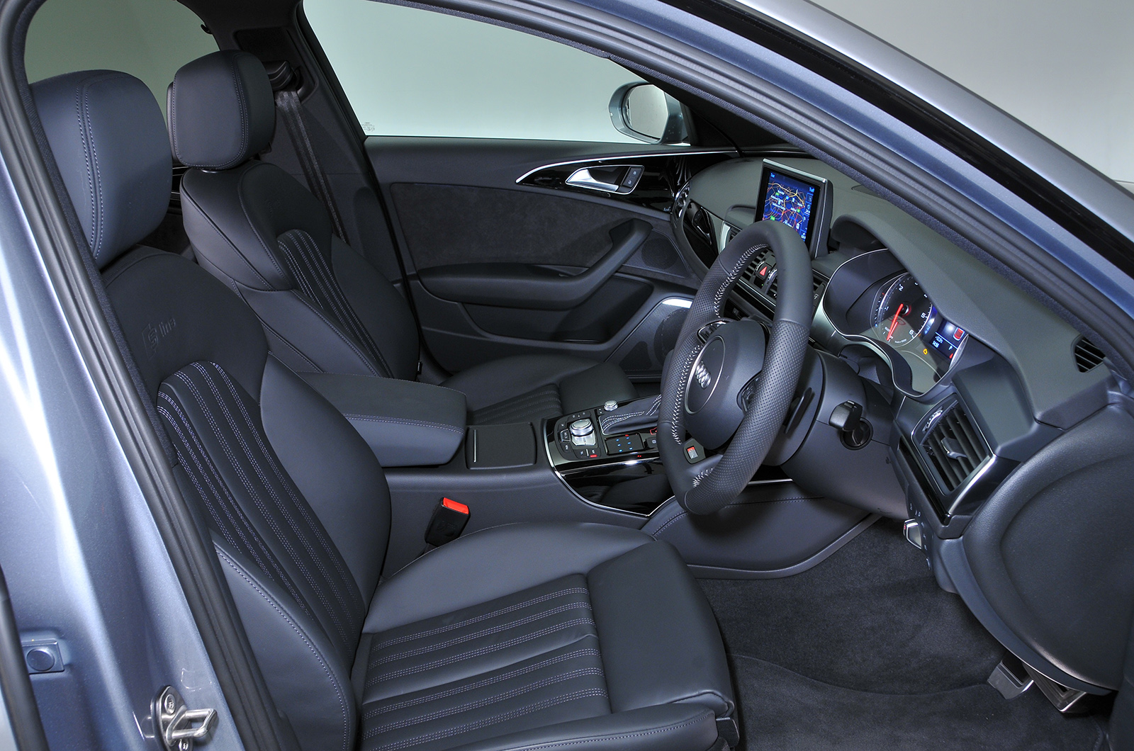 Audi A6 2011-2018 front seats