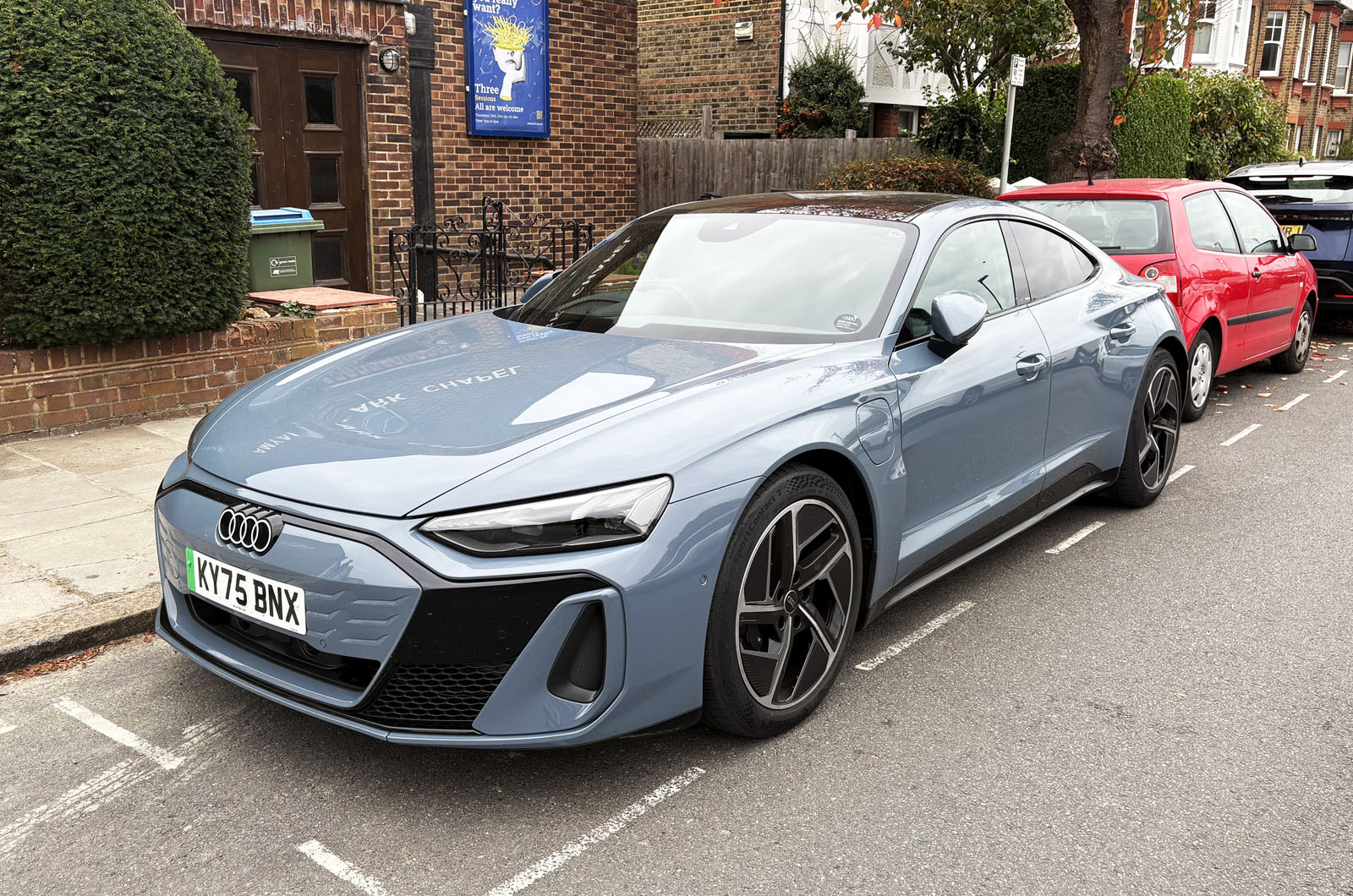 Audi E-tron GT LT too wide for parking space
