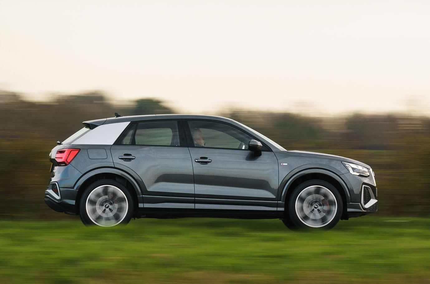 Audi Q2 2022 side