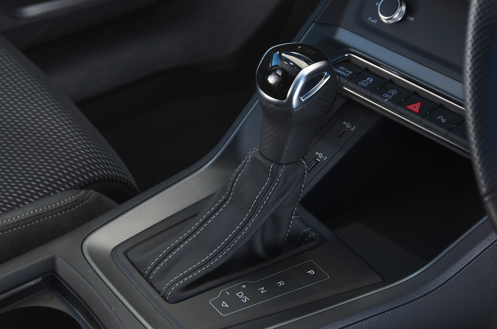Audi Q3 S tronic gear selector
