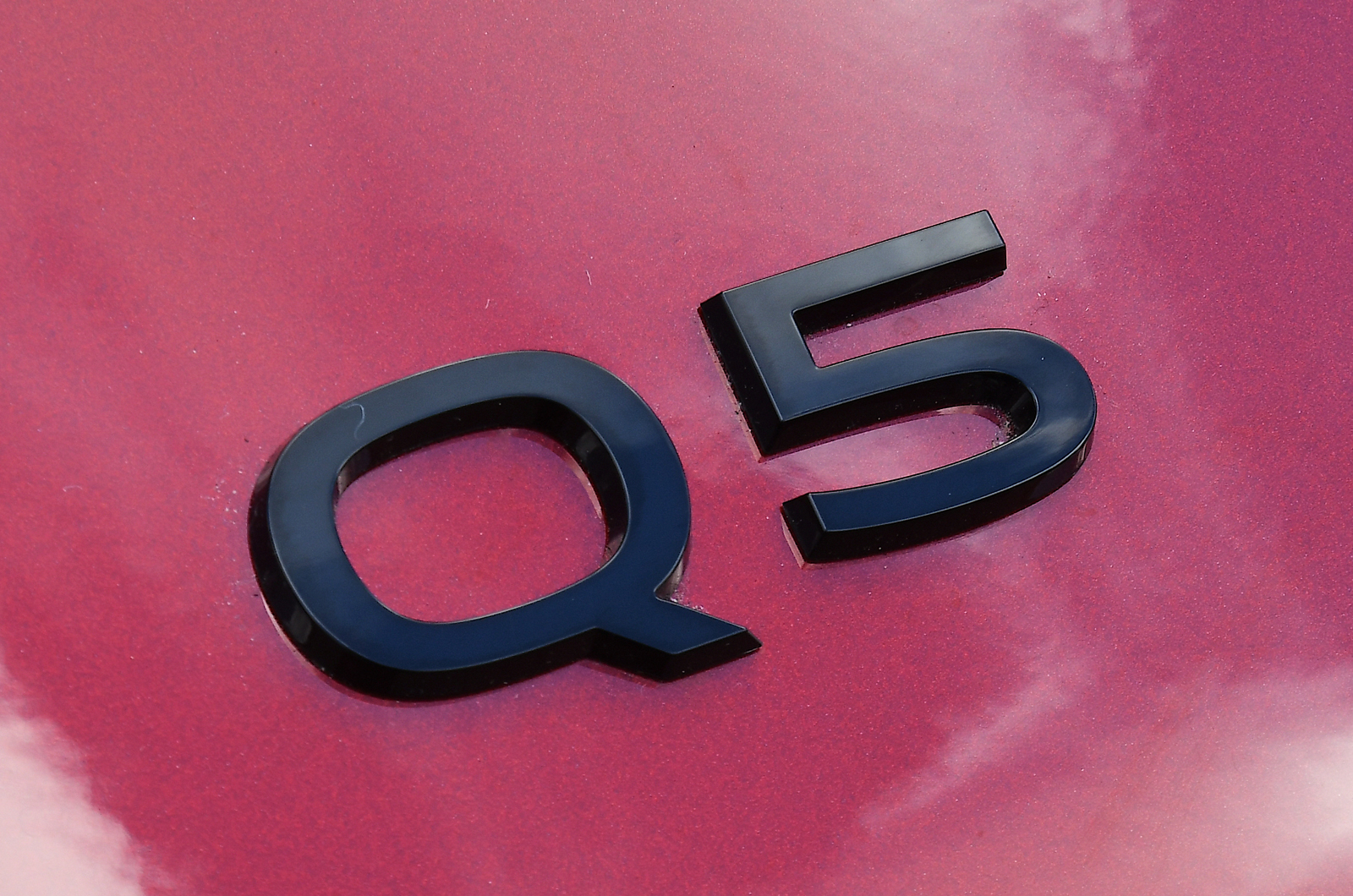 Audi Q5 badge