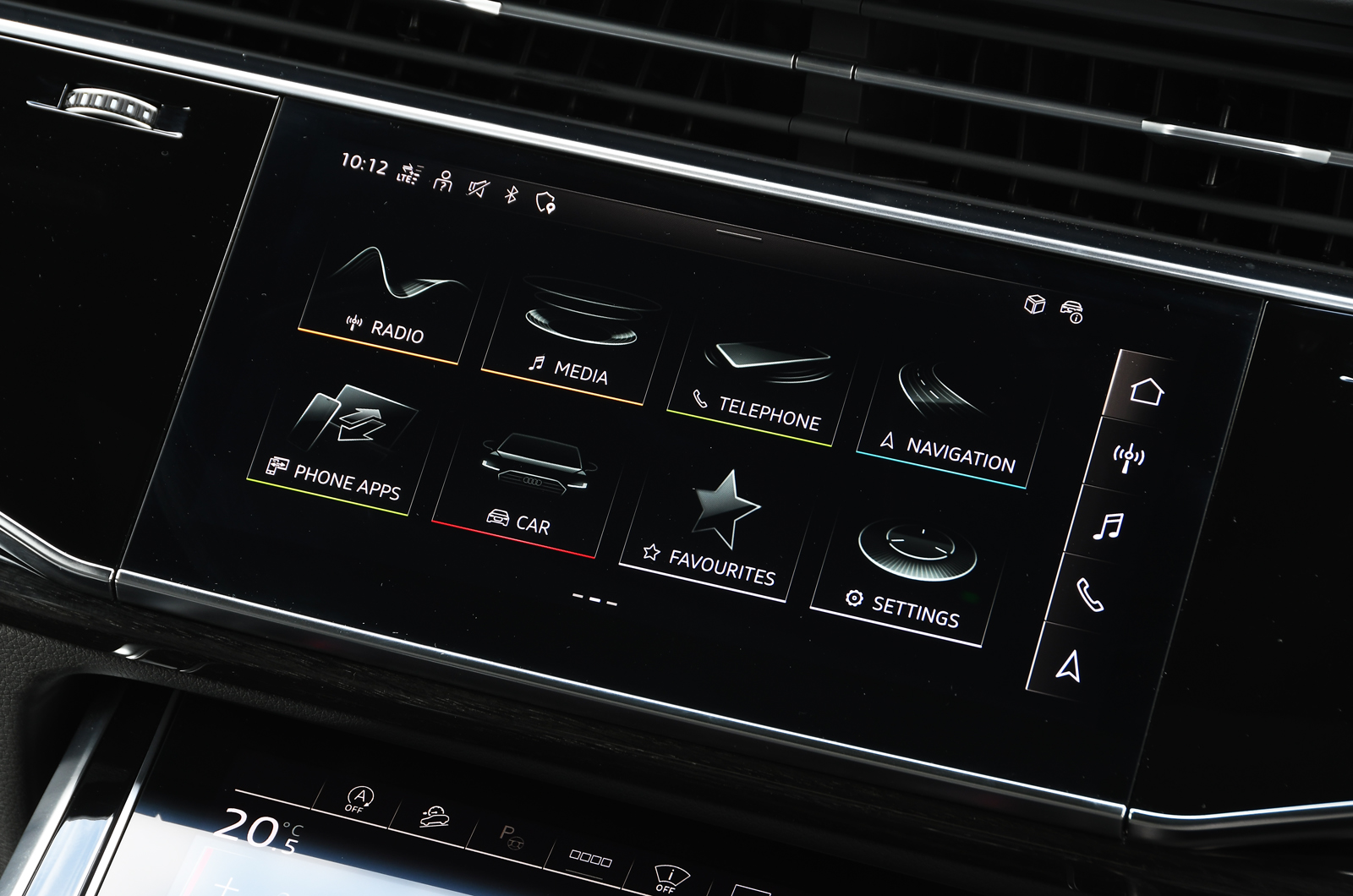 Audi Q7 2021 touchscreen