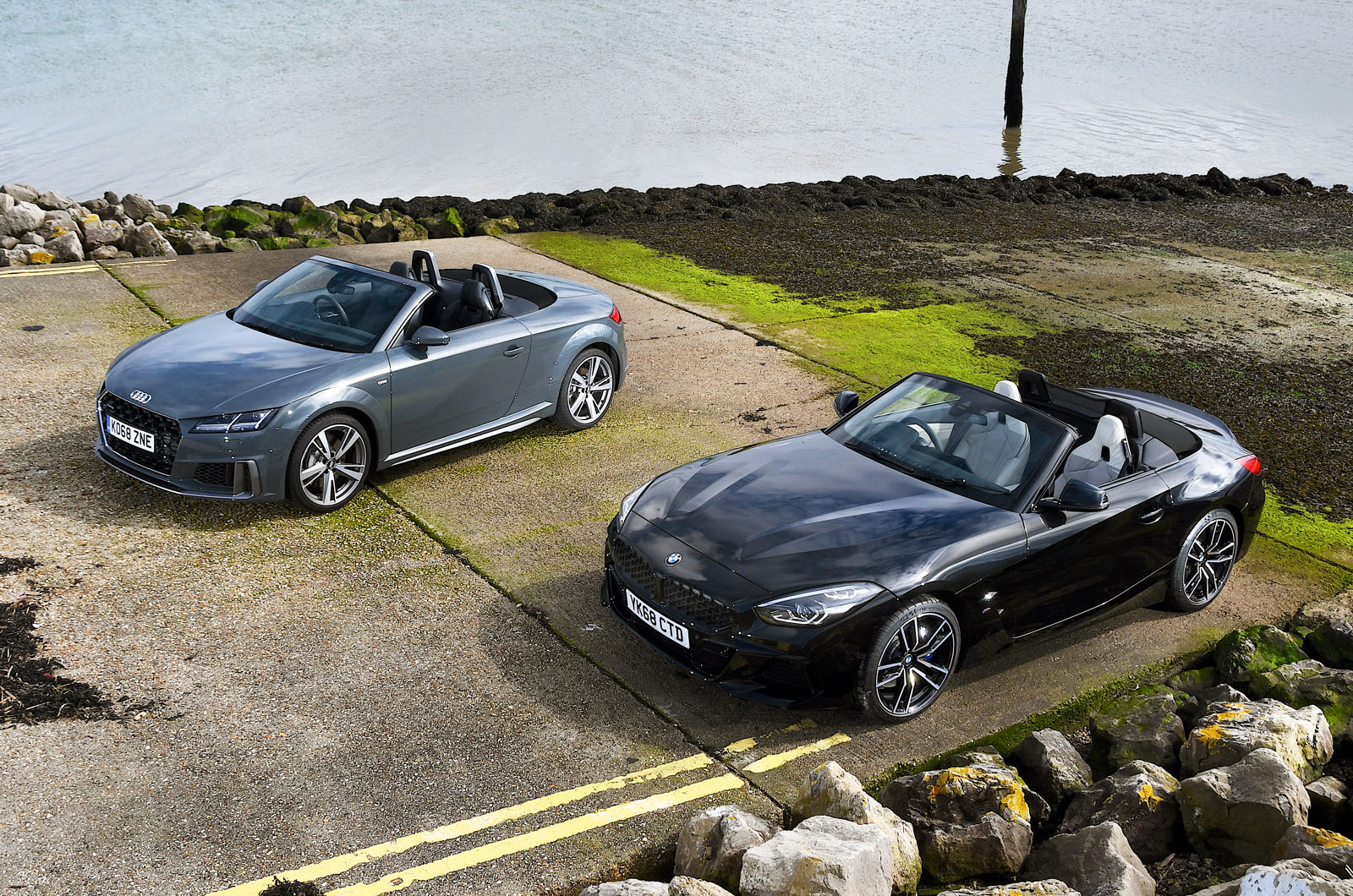 Audi TT Roadster vs BMW Z4