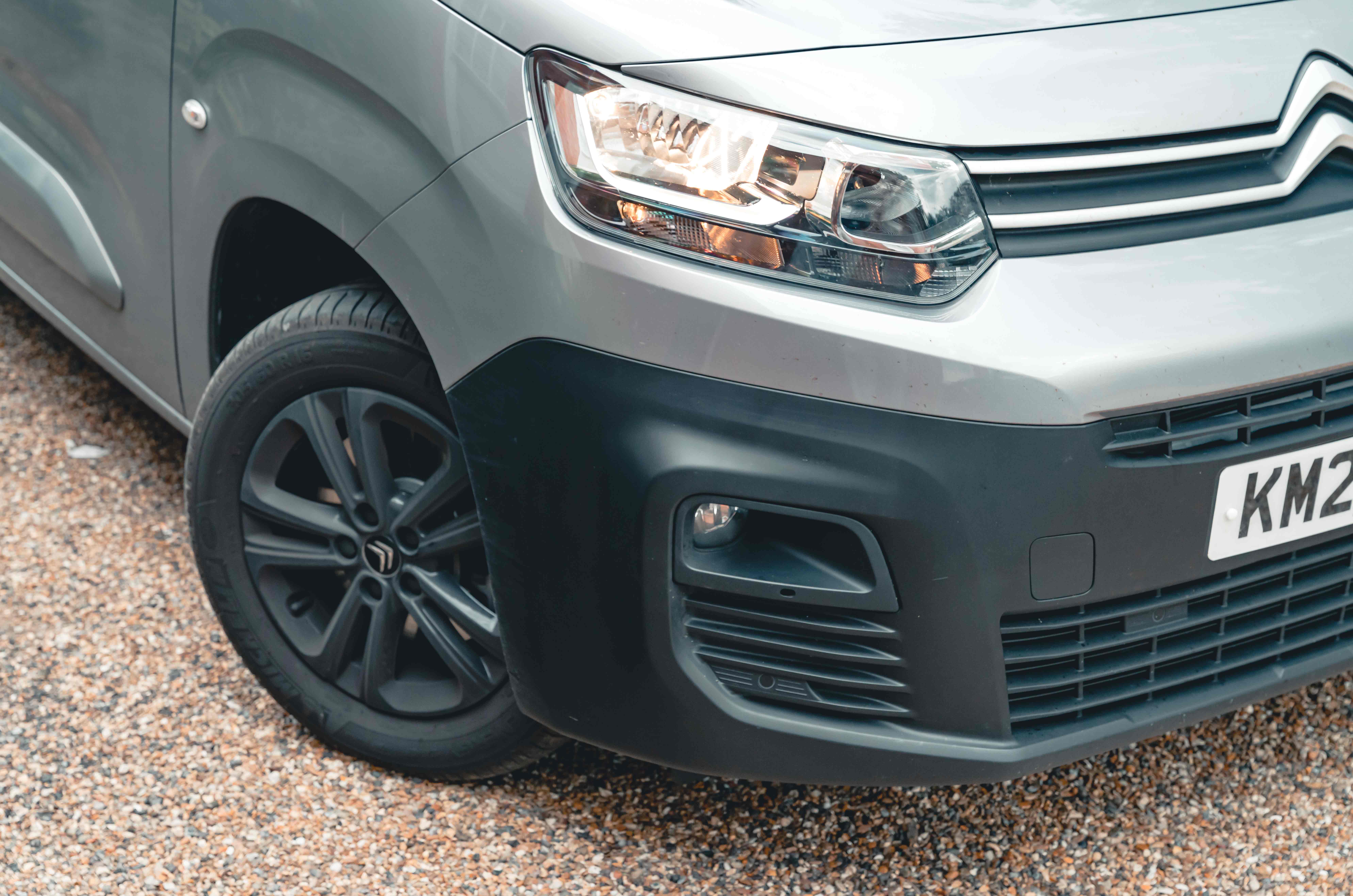 Citroen Berlingo van front