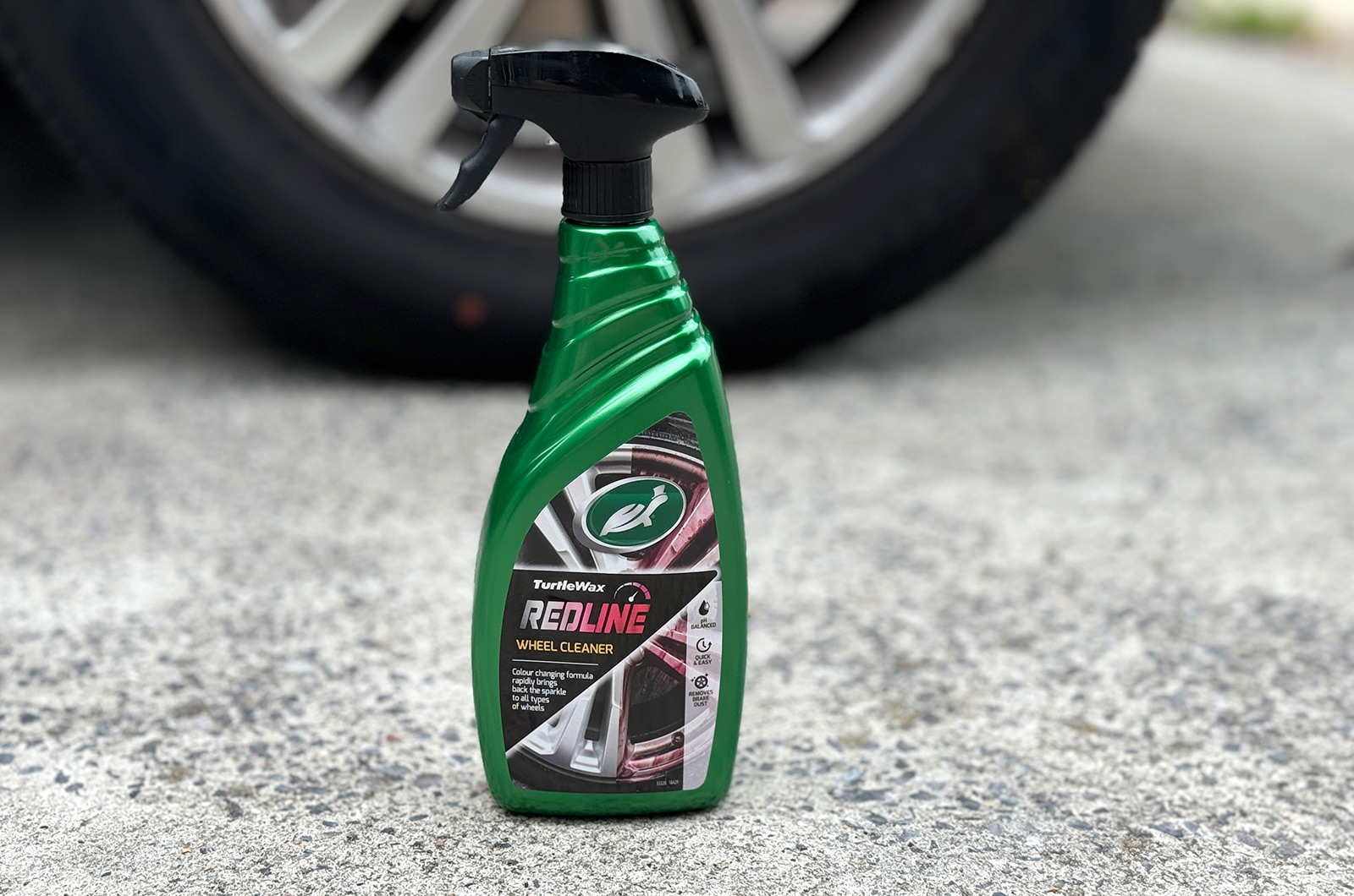 Best alloy wheel cleaner - Turtle Wax Redline Wheel Cleaner
