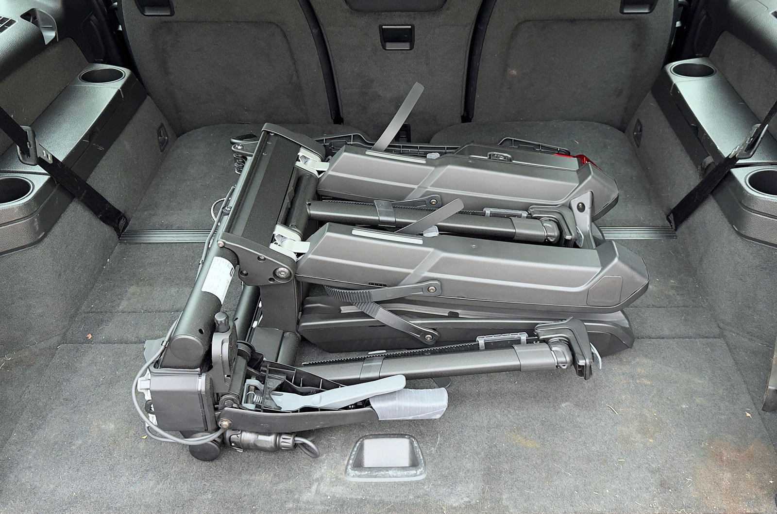 Best bike racks - Thule Epos 2 - bikes folded