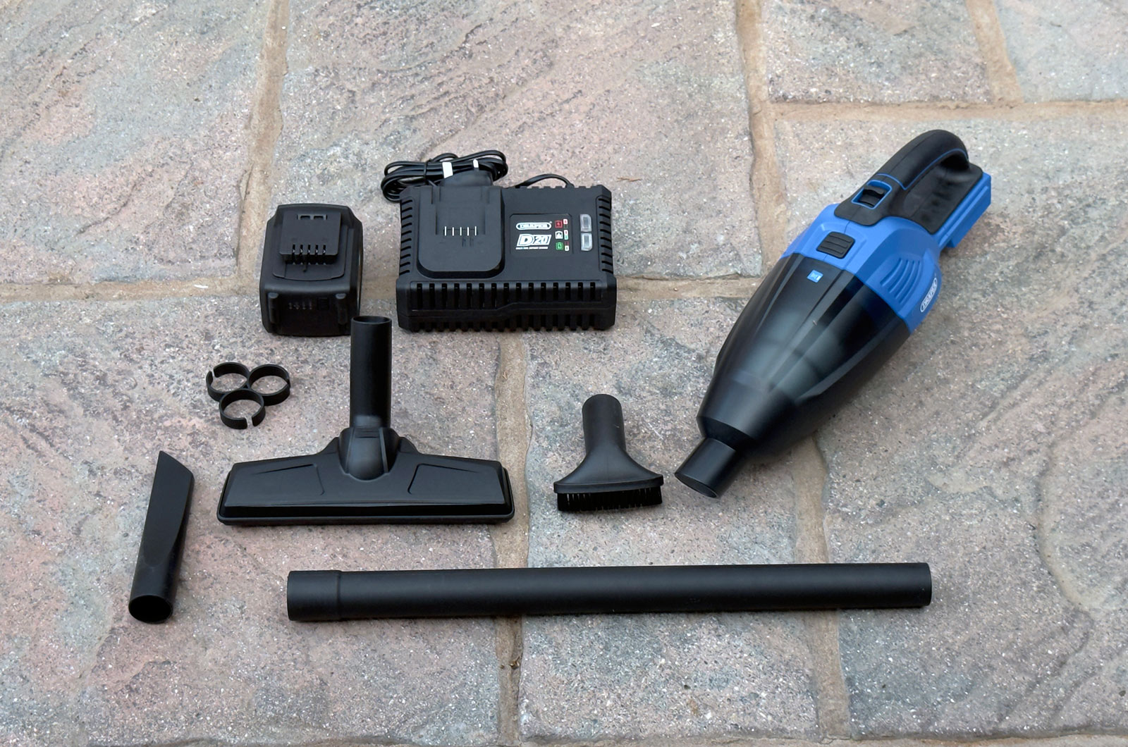 Best cordless car vacuum cleaners- Draper D20 accessories