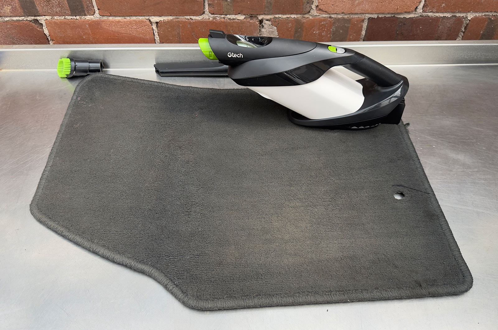 Best cordless car vacuum cleaners - GTech Proline with accessories