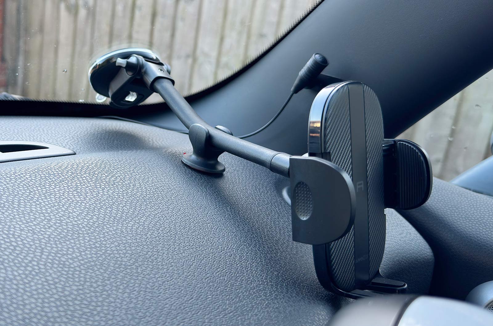 Apps2car windscreen mount 