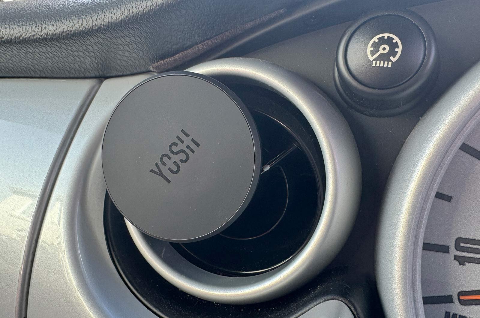 Yosh mobile phone holder