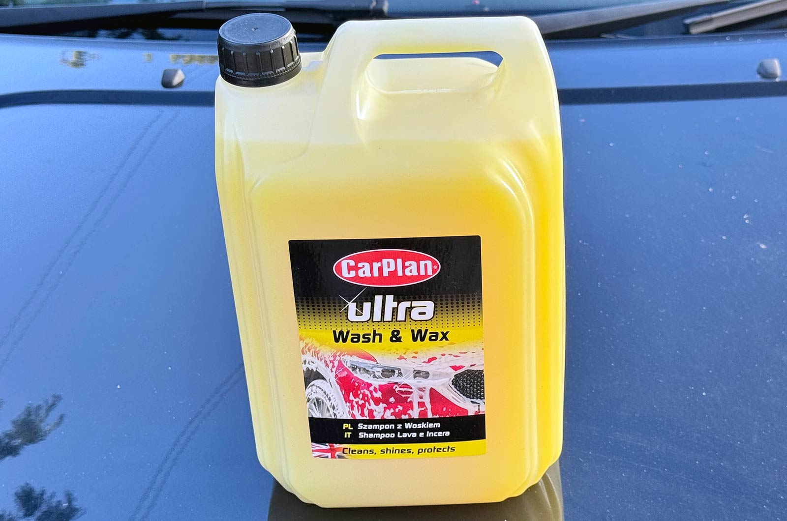 Carplan Ultra Wash & Wax bottle