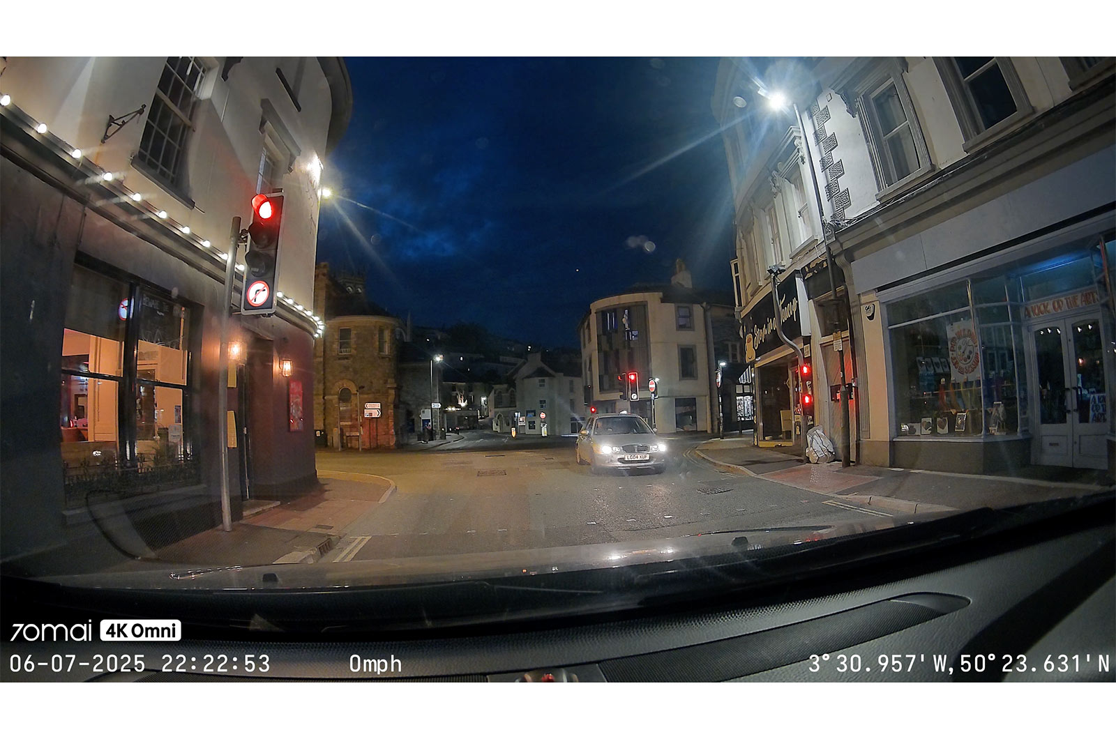 Best dash cams - 70Mai 4K Omni night footage